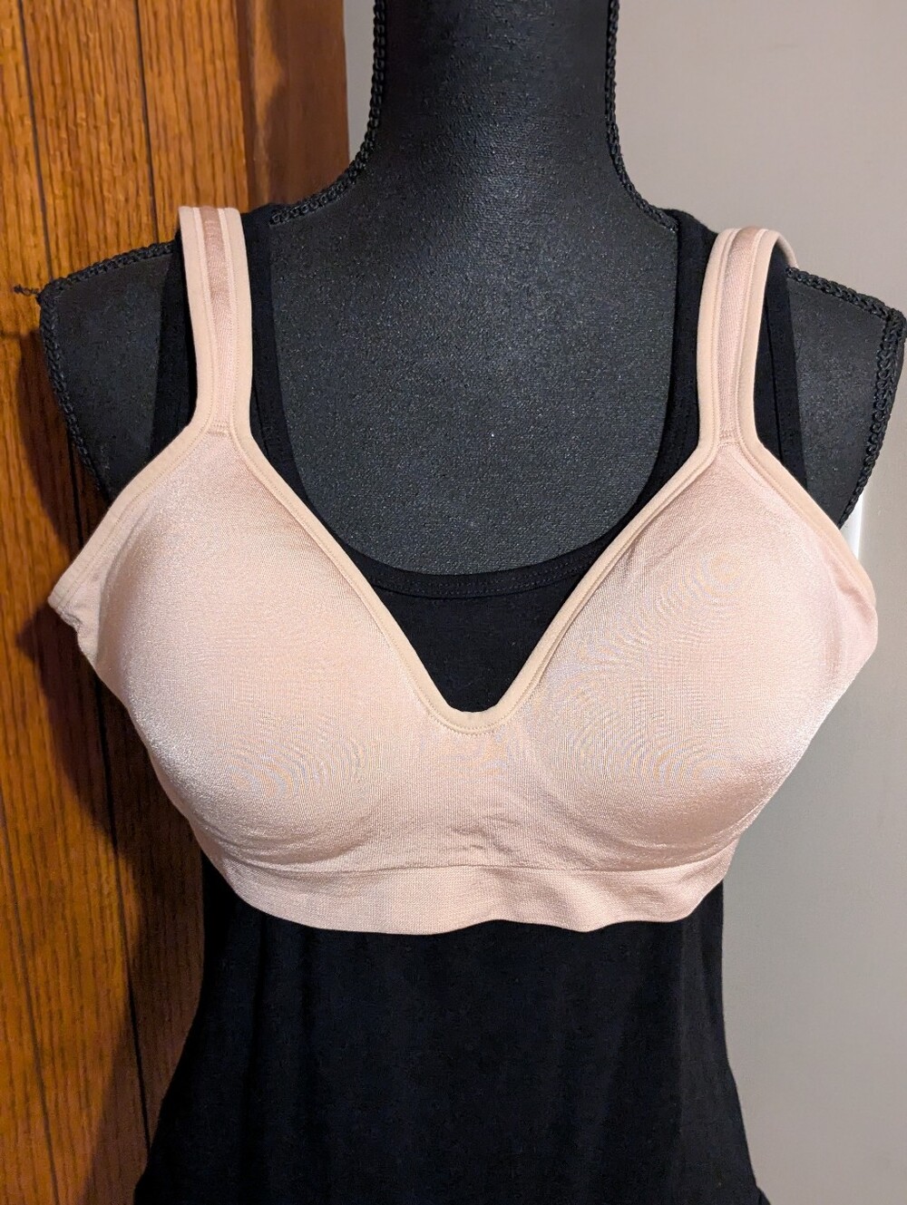 FELINA Adaptive Cup Wirefree Bra, Nude, Sz M, NWOT!!!